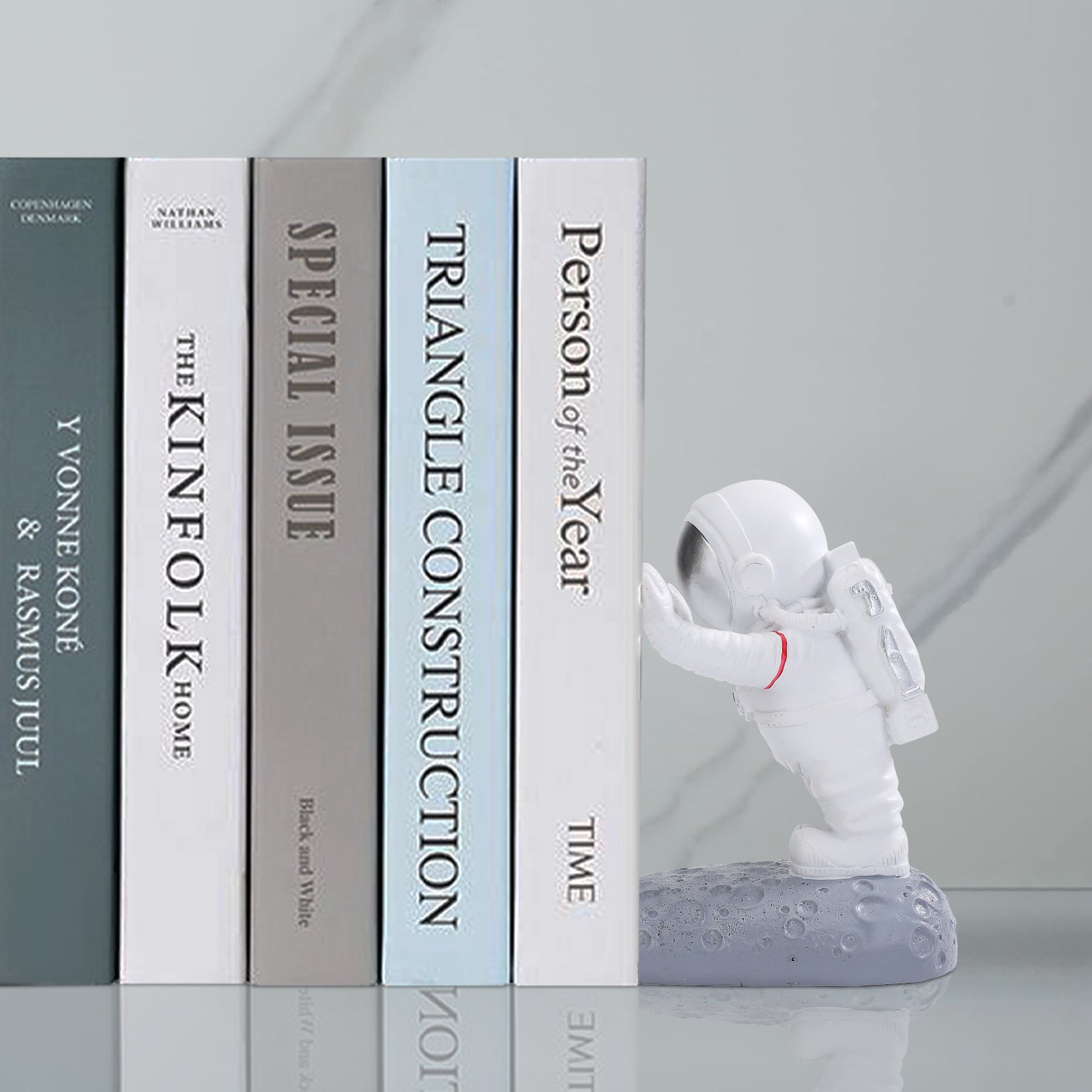 Kenvary Creative Astronaut Bookends for Heavy Books, Decorative Spaceman Resin Book Ends, Modern Outer Space Desk Organizer for Home Office, Kids Room & Library Decor